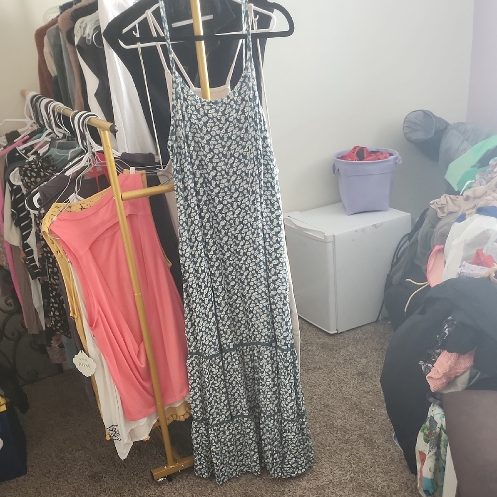 Ava & Viv Black and White Floral Maxi Dress